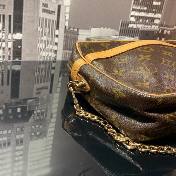 Authentic Louis Vuitton Monogram Compiegne Bag - Picture 15 of 17